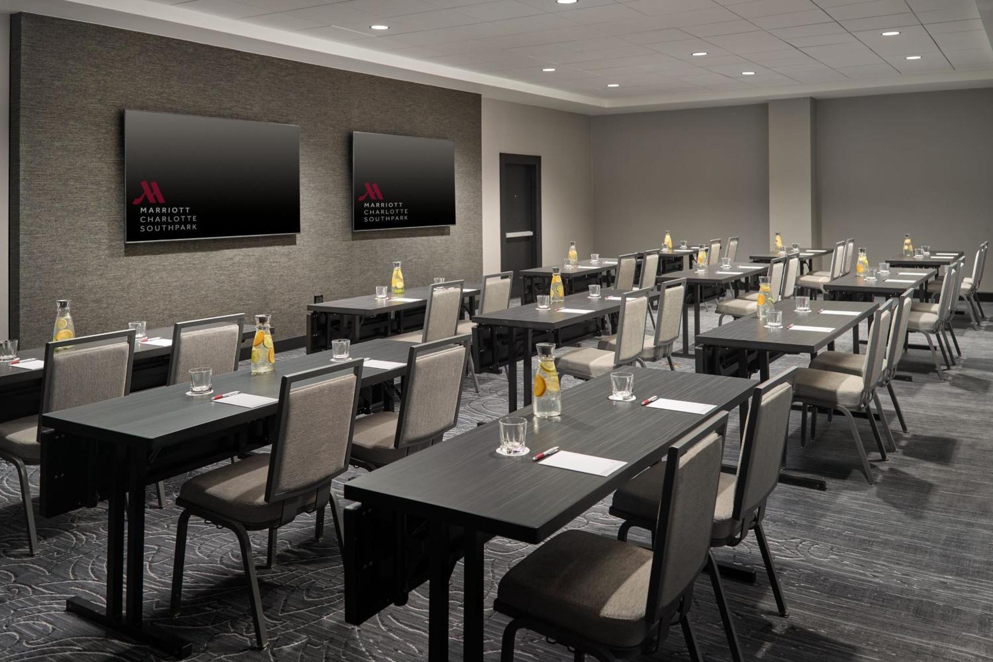 Charlotte Marriott Southpark Hotel Exterior photo